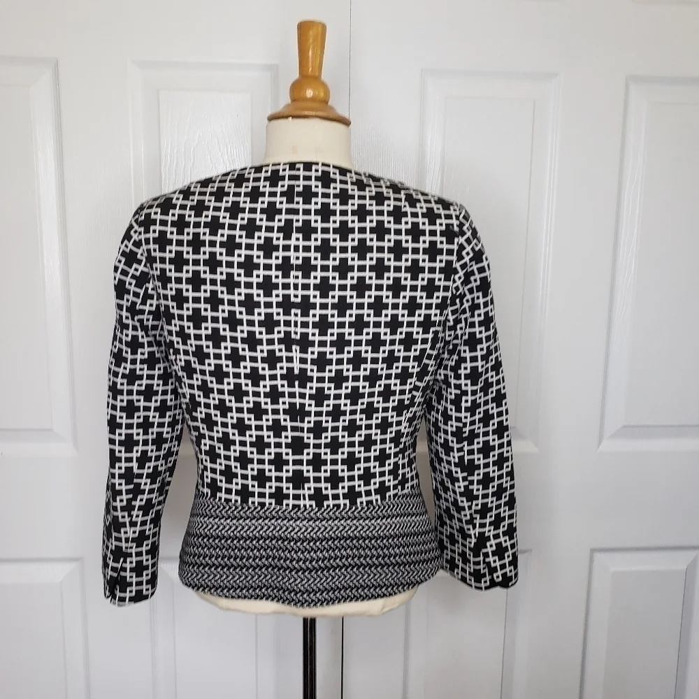 Saks Fifth Avenue Black Label Black White Geometric 2 Way Zip Jacket 4